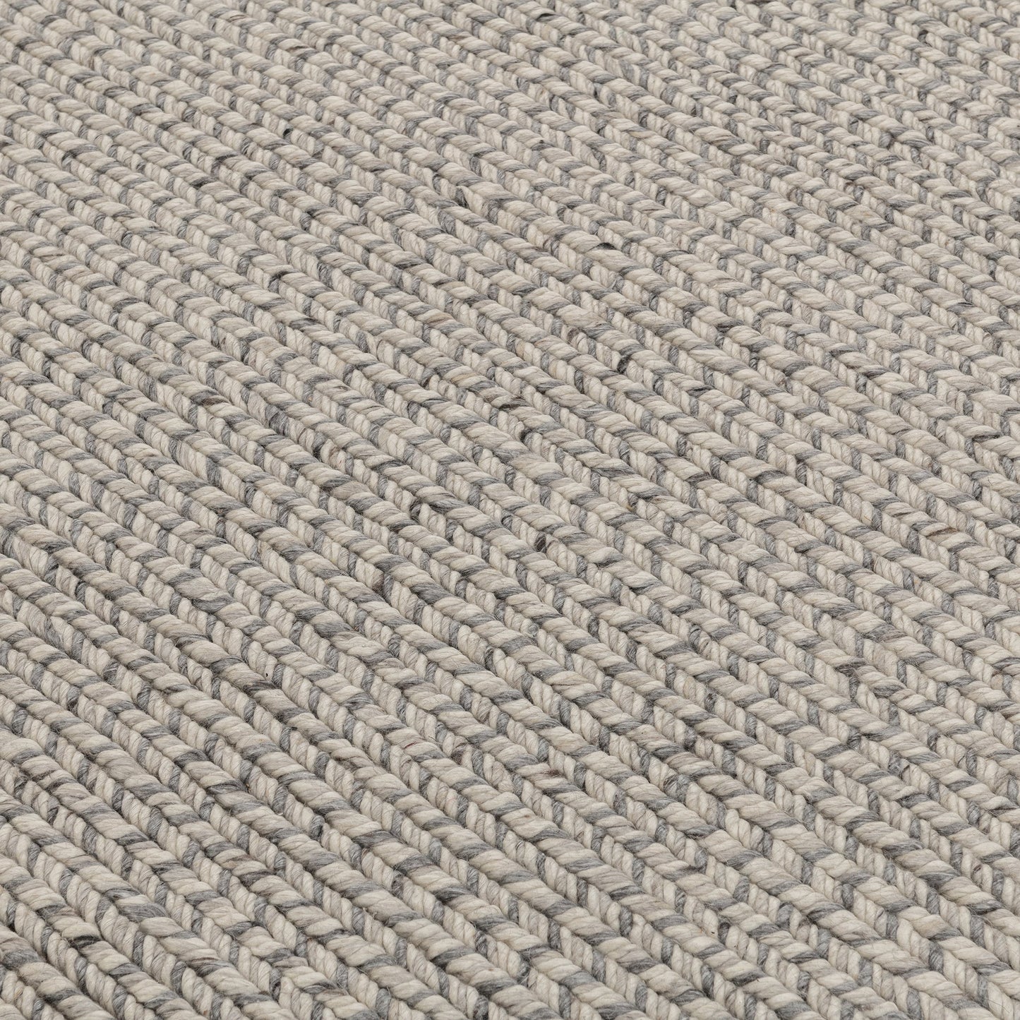 30090820