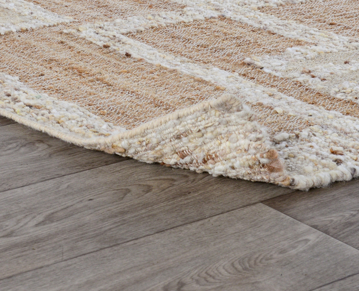 30091246