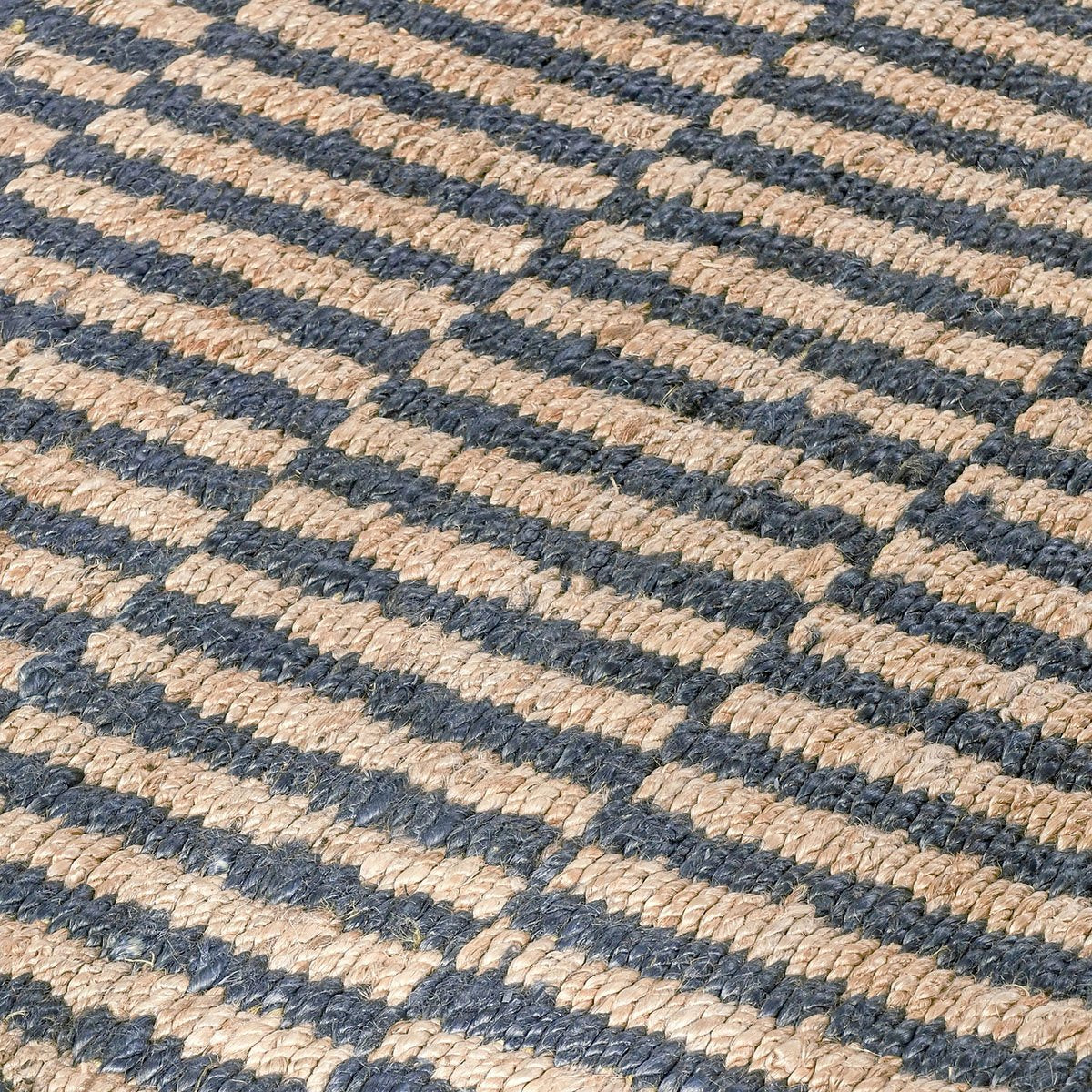 30091735
