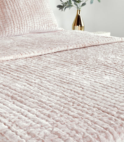 BEDQ520Q