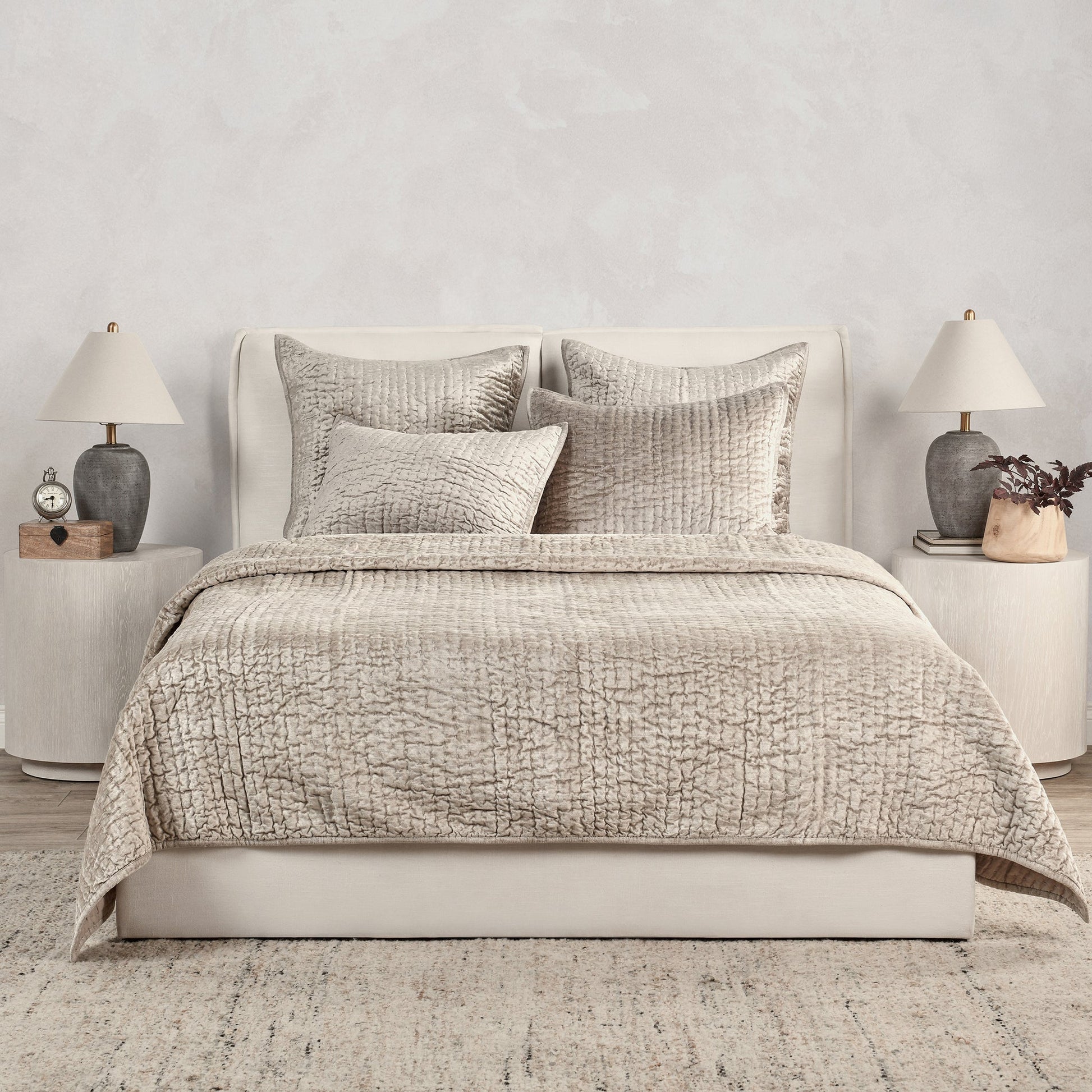 BEDQ422Q