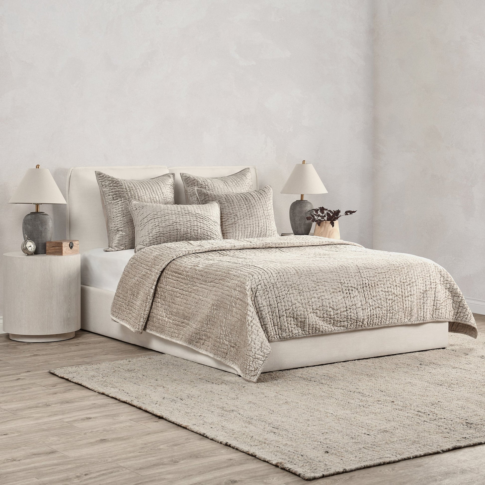 V160022