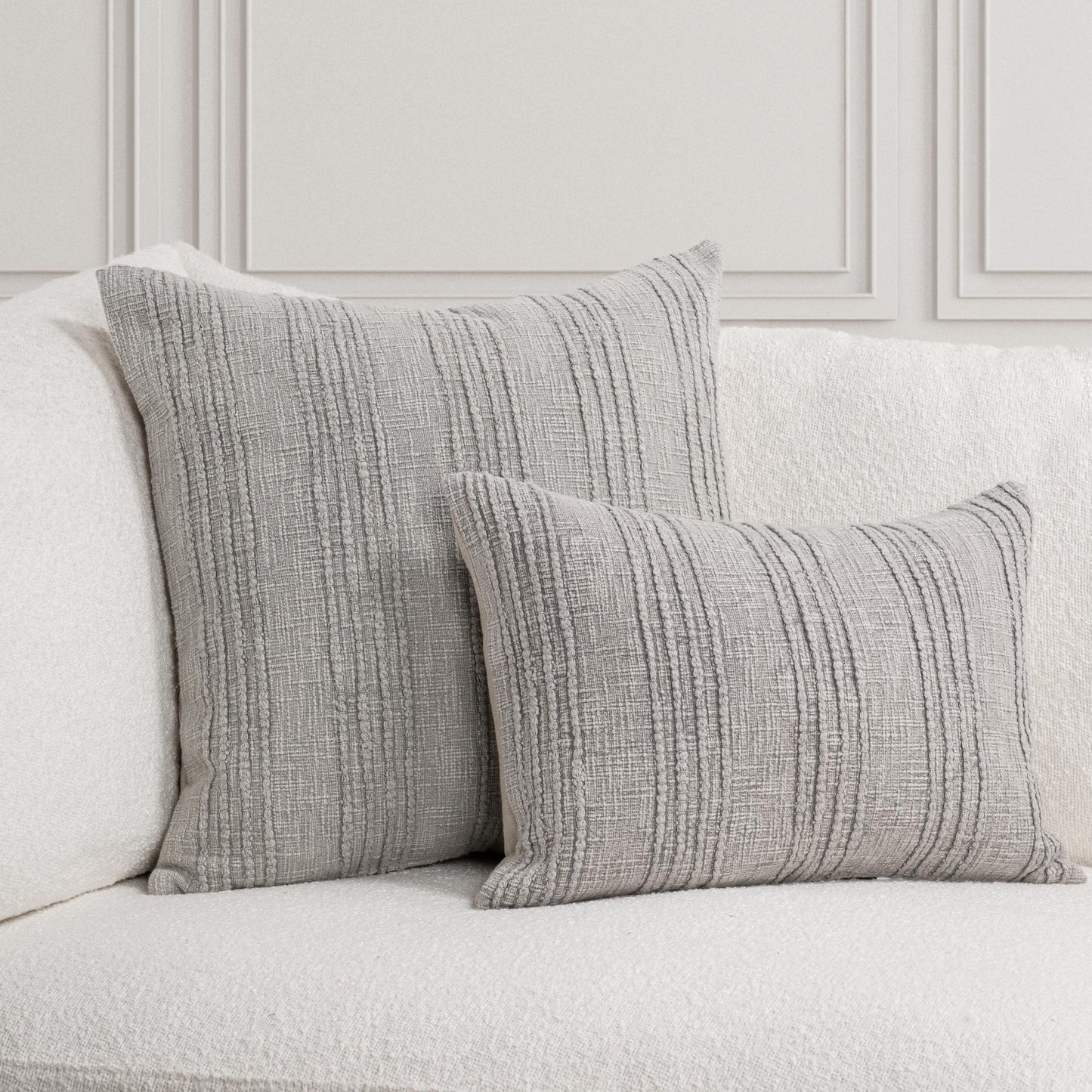 V320023