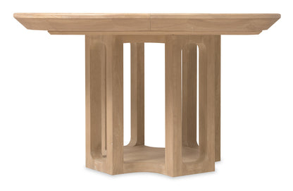 Banyon Bay Round Dining Table with One 18-inch Leaf